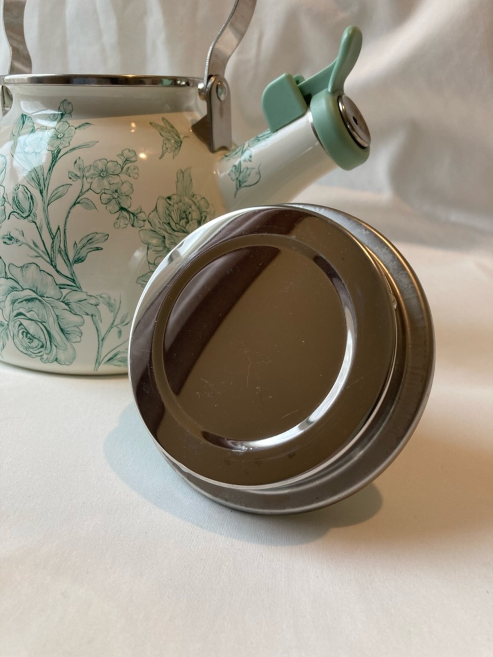 Pioneer Woman Agatha Enamel on Steel 2Qt Whistling Tea Kettle Floral Green White - Picture 4 of 9